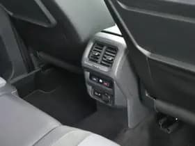 Volkswagen Tiguan 1.5 TSI 150pk DSG ACT 2x R-Line Black Style Trekhaak Camera Keyless Virtual Cockpit Panoramadak Navigatie thumbnail 44