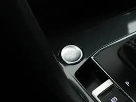 Volkswagen Tiguan 1.5 TSI 150pk DSG ACT 2x R-Line Black Style Trekhaak Camera Keyless Virtual Cockpit Panoramadak Navigatie thumbnail 7