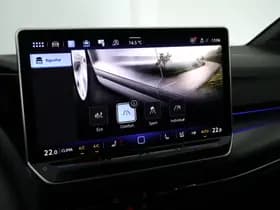 Volkswagen Golf 1.5 eTSI 150pk DSG R-Line Edition Camera Panoramadak Keyless Virtual Cockpit Navigatie thumbnail 28