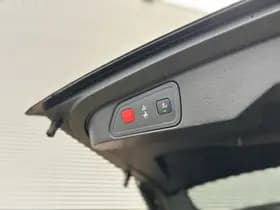 Peugeot 3008 1.2 PureTech Blue Lease Premium thumbnail 25