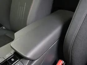 Toyota C-HR 2.0 PHEV 220PK Dynamic Winterpack Camera Carplay Navigatie thumbnail 20