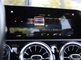 Mercedes-Benz A-Klasse 180 PREMIUM AUT. thumbnail 42