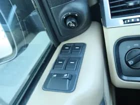 Land Rover Range Rover Sport 4.4 V8 SE AUT. thumbnail 37