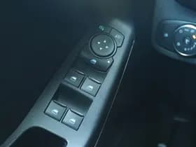 Ford Fiesta 1.0 ECOBOOST AUT. HYBRID TITANIUM thumbnail 22