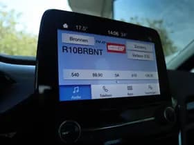 Ford Fiesta 1.0 ECOBOOST AUT. HYBRID TITANIUM thumbnail 28