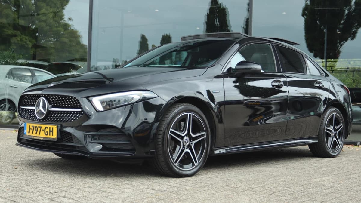 Mercedes-Benz A-Klasse 250E BUSINESS SOLUTION AMG LIMITED — foto 1