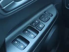 Hyundai KONA EV 64 KWH 3 FASE thumbnail 24