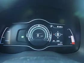 Hyundai KONA EV 64 KWH 3 FASE thumbnail 25