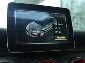 Mercedes-Benz A-Klasse AMG 45 4MATIC 381PK thumbnail 42