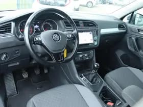 Volkswagen Tiguan 1.4 TSI CONNECTED SERIES thumbnail 16