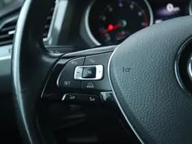 Volkswagen Tiguan 1.4 TSI CONNECTED SERIES thumbnail 19