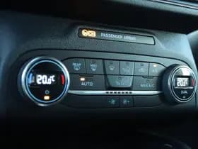 Ford Kuga 2.5 PHEV ST-LINE X thumbnail 32