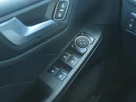 Ford Kuga 2.5 PHEV ST-LINE X thumbnail 41