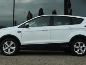 Ford Kuga 1.5 TITANIUM thumbnail 11
