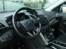 Ford Kuga 1.5 TITANIUM thumbnail 3