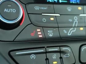 Ford C-MAX 1.5 TITANIUM thumbnail 25