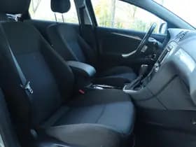 Ford Mondeo 2.3-16V TITANIUM thumbnail 4