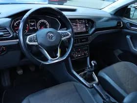 Volkswagen T-Cross 1.0 TSI STYLE thumbnail 3