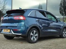 Kia Niro 1.6 GDI HYBRID FIRST EDITION thumbnail 2