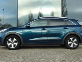 Kia Niro 1.6 GDI HYBRID FIRST EDITION thumbnail 12