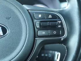 Kia Niro 1.6 GDI HYBRID FIRST EDITION thumbnail 19