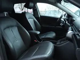 Hyundai KONA Electric PREMIUM 65.4 kWh thumbnail 4