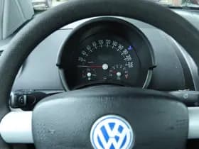 Volkswagen New Beetle 1.6 thumbnail 16