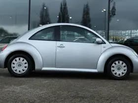 Volkswagen New Beetle 1.6 thumbnail 7