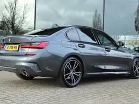 BMW 3-serie 320I HIGH EXECUTIVE M-SPORT thumbnail 2