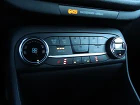 Ford Fiesta 1.0 EB AUTOMAAT ST-LINE + TREKHAAK thumbnail 6