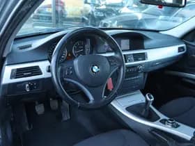 BMW 3 Serie Touring 318I BUSINESS LINE thumbnail 3