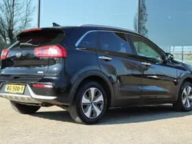 Kia Niro 1.6 GDI HYBRID EXECUTIVELINE thumbnail 2