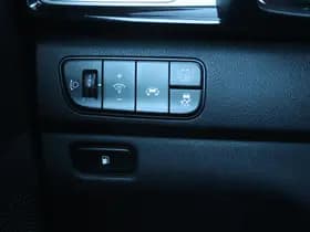 Kia Niro 1.6 GDI HYBRID EXECUTIVELINE thumbnail 20