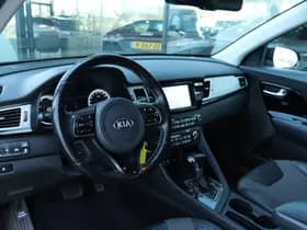 Kia Niro 1.6 GDI HYBRID EXECUTIVELINE thumbnail 3