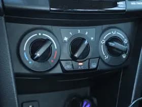 Suzuki Swift 1.2 COMFORT EASSS X-TRA thumbnail 22