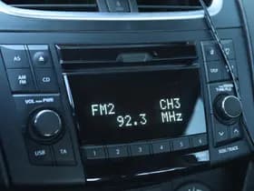 Suzuki Swift 1.2 COMFORT EASSS X-TRA thumbnail 23