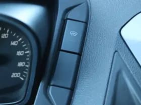 Ford Transit Custom 290 2.2 TDCI L2H1 LIMITED thumbnail 24