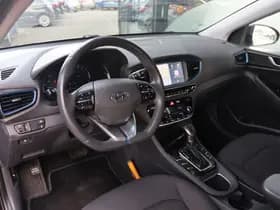 Hyundai IONIQ 1.6 GDi COMFORT AUT. thumbnail 3