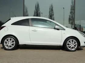 Opel Corsa 1.4-16V COLOR EDITION thumbnail 6