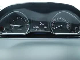 Peugeot 208 1.2 VTi ENVY 5-DRS. thumbnail 18