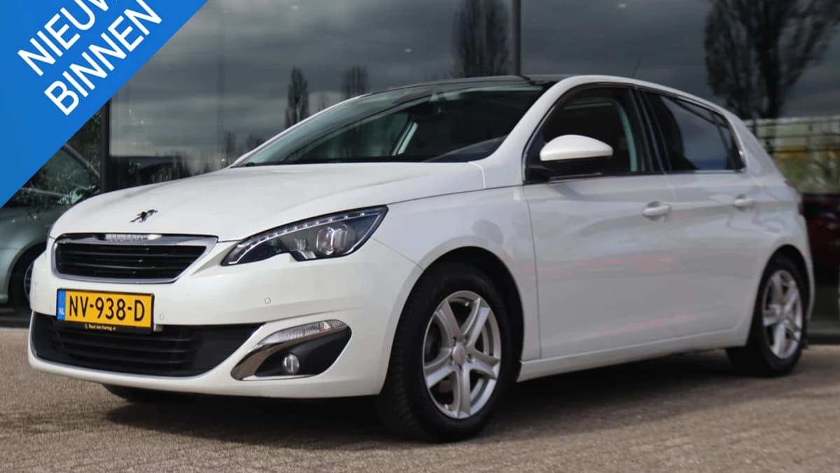 Peugeot 308 1.2 PT ALLURE — foto 1