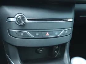 Peugeot 308 1.2 PT ALLURE thumbnail 30