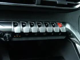 Peugeot 3008 1.2 PT CROSSWAY thumbnail 30