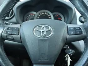 Toyota RAV4 2.0 VVTi DYNAMIC 2WD thumbnail 16