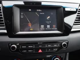 Kia Niro 1.6 GDi Hybrid DynamicLine thumbnail 8