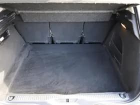 Citroën C4 Picasso 1.6 e-THP Intensive thumbnail 18