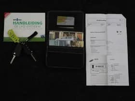 SEAT Ateca 1.5 TSI FR Business Intense Black thumbnail 18