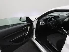 BMW 1-serie 118i thumbnail 4