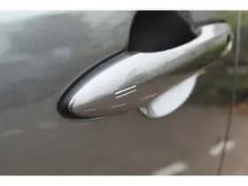 Toyota Corolla Touring Sports 1.8 Hybrid GR-Sport Bi-Tone thumbnail 12