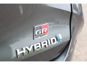 Toyota Corolla Touring Sports 1.8 Hybrid GR-Sport Bi-Tone thumbnail 16